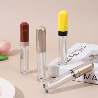 4.5ml ống sợi môi bằng nhựa với màu sắc tùy chỉnh và thiết kế chống rò rỉ cho các sản phẩm chăm sóc môi