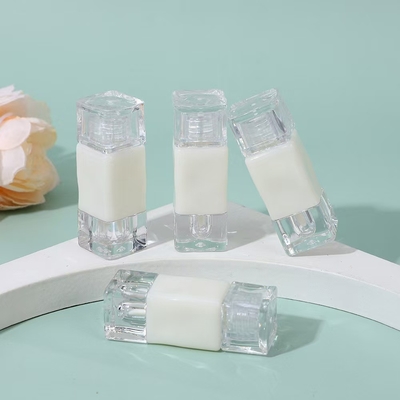 Kim cương trắng 2.6ml ống sơn môi với bàn chải, màu sắc có thể được tùy chỉnh