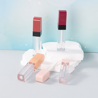 4ml ống kính môi nhựa với đầu vuông là dễ dàng để mang theo