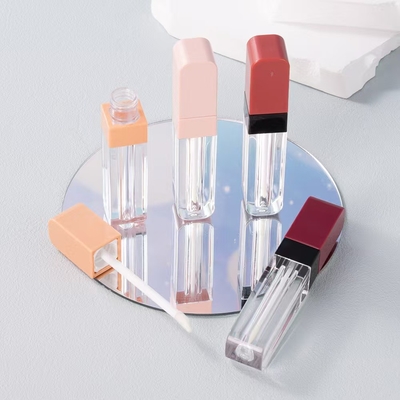 4ml ống kính môi nhựa với đầu vuông là dễ dàng để mang theo