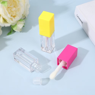 Bụi kính môi bằng nhựa hình vuông với bàn chải loại mỹ phẩm màu sắc tùy chỉnh 4.9ml