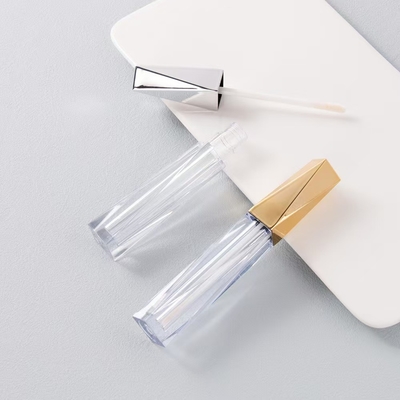 4.5ml Khẩu kính môi màu tùy chỉnh với ứng dụng viên đũa quạt không đều hình dạng