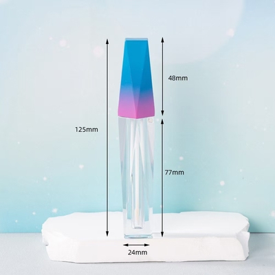 4.5ml Khẩu kính môi màu tùy chỉnh với ứng dụng viên đũa quạt không đều hình dạng