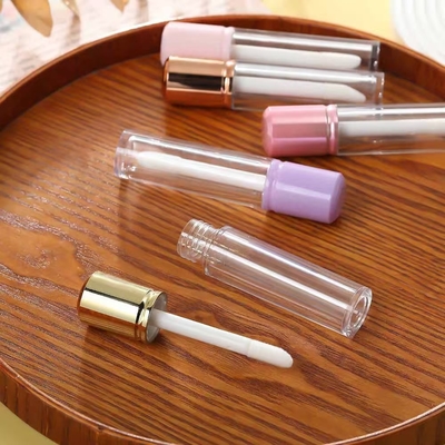 Vòng vỏ ngắn 6ml ống kính môi có thể được tùy chỉnh với logo