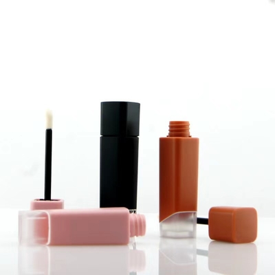 Chuỗi sơn môi 5ml tùy chỉnh với bao bì màu Matt trống
