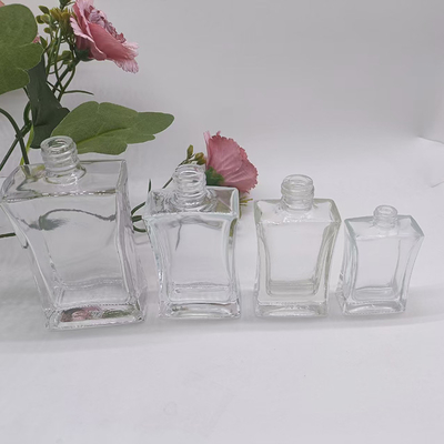Nhập sẵn chai thủy tinh 20ml 30ml & 50ml với máy phun nhôm và nắp