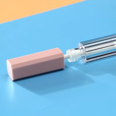 Đồ bán buôn 1.2ml Hòa chất nhựa ống môi rỗng Bao bì màu sắc tùy chỉnh