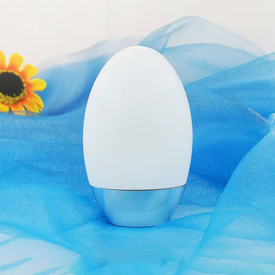 Chai kem chống nắng hình bầu dục 50g tùy chỉnh với nắp bạc UV cho bao bì mỹ phẩm PP 50ml